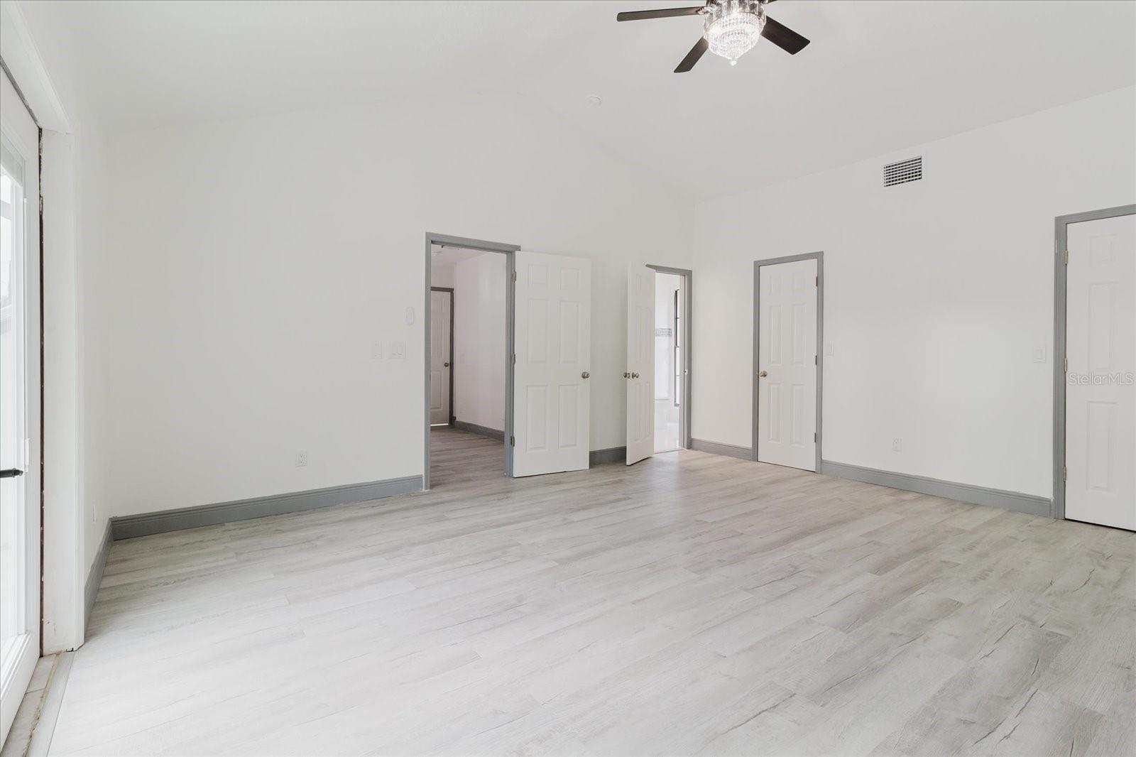 3014 S WEST SHORE BLVD W