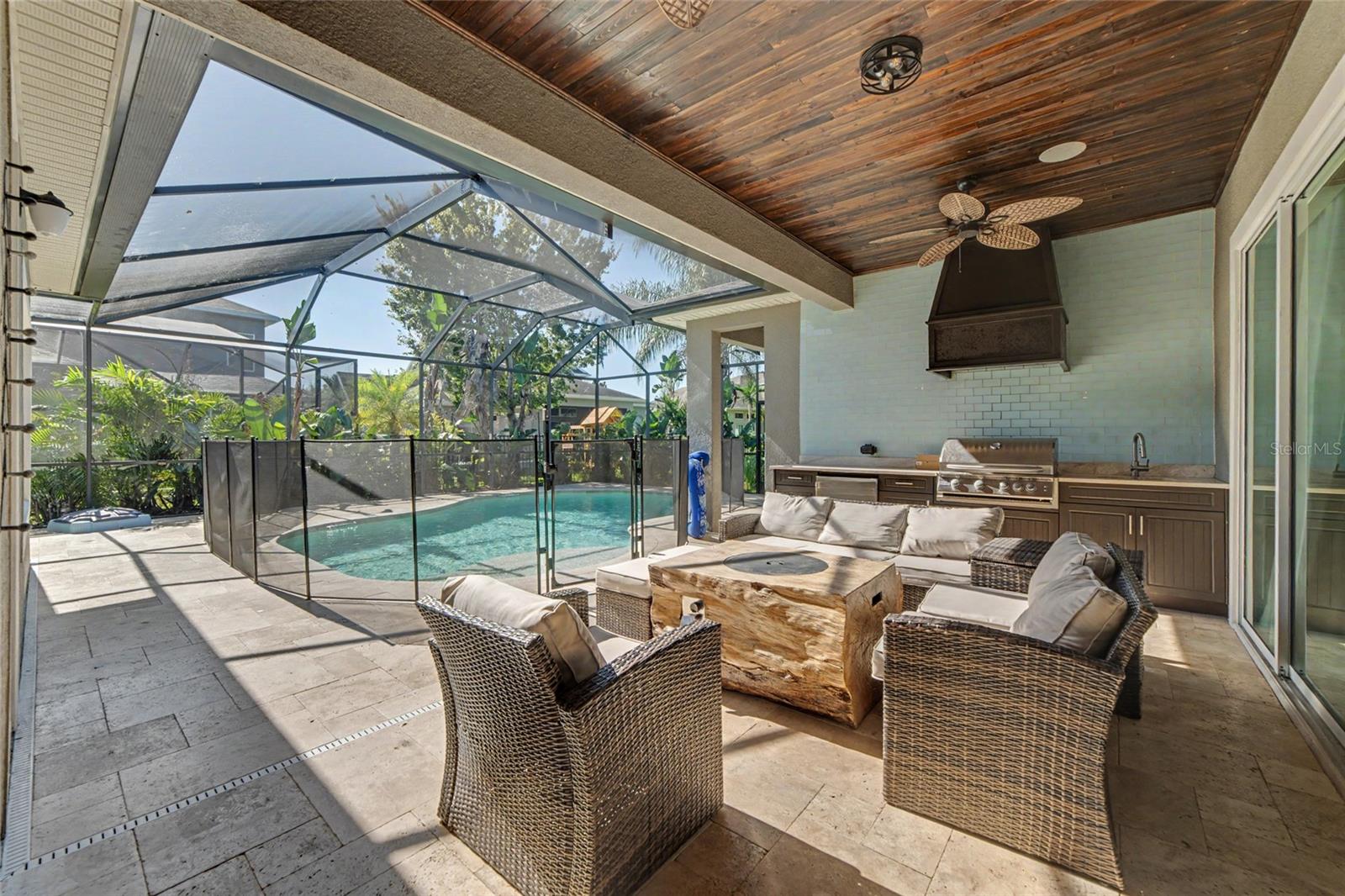 5806 SHELL RIDGE DR
