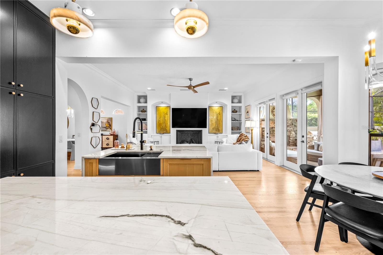 1921 FLORESTA VIEW DR