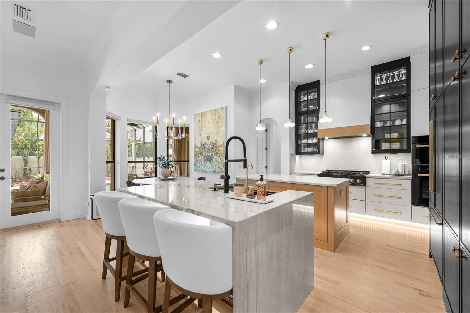 1921 FLORESTA VIEW DR