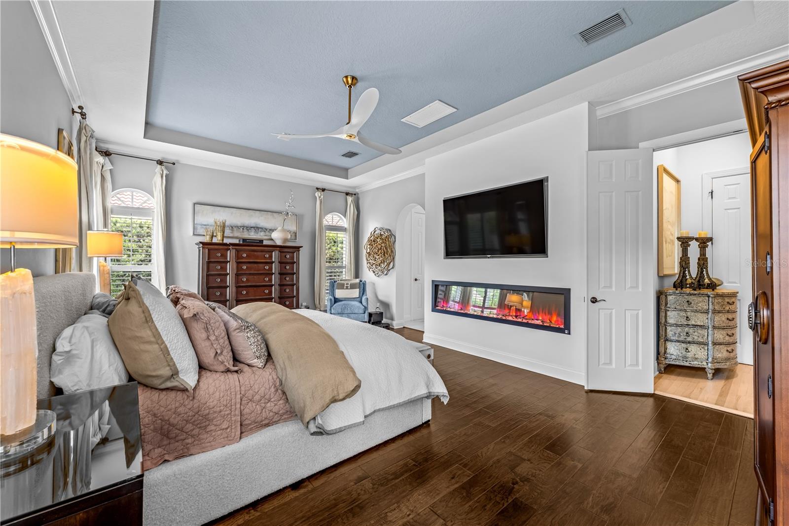 1921 FLORESTA VIEW DR