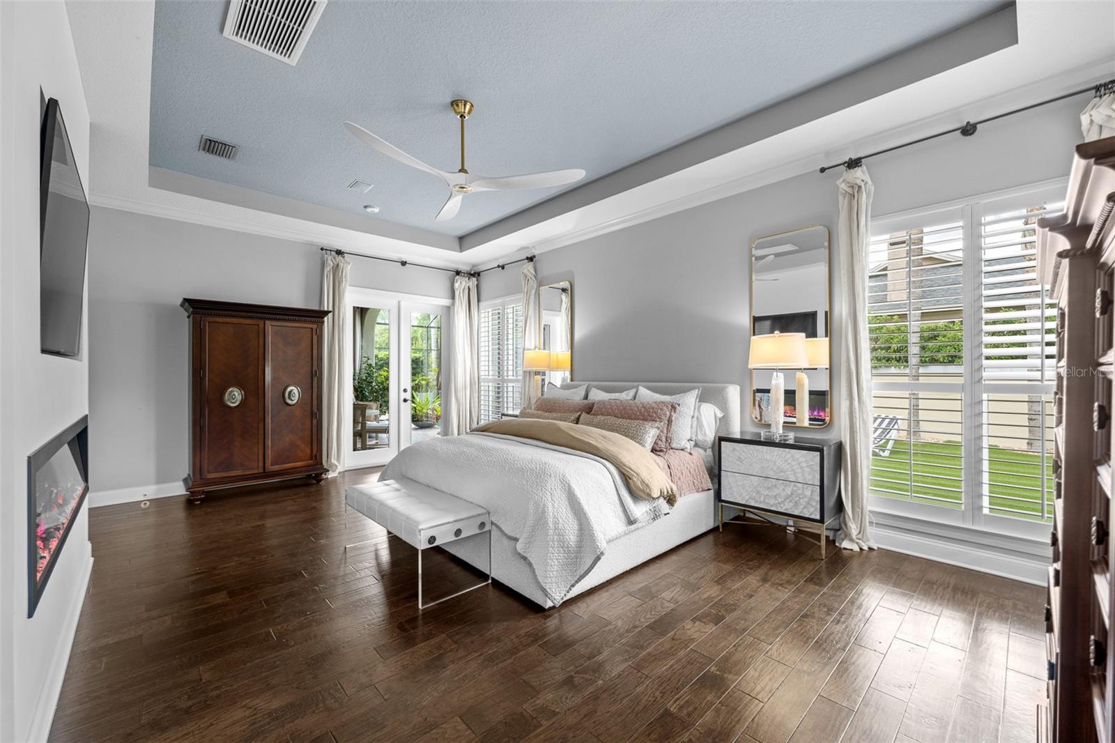 1921 FLORESTA VIEW DR