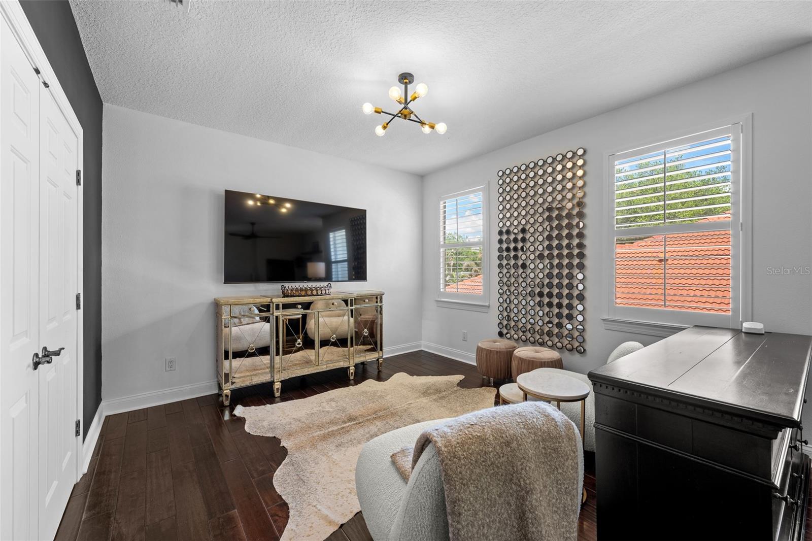1921 FLORESTA VIEW DR