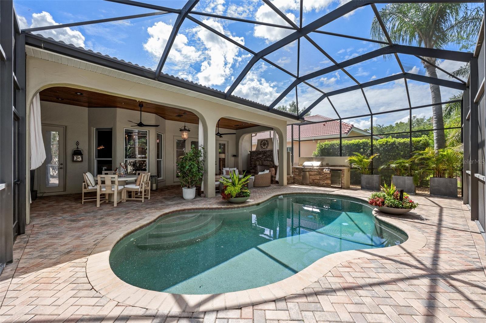 1921 FLORESTA VIEW DR
