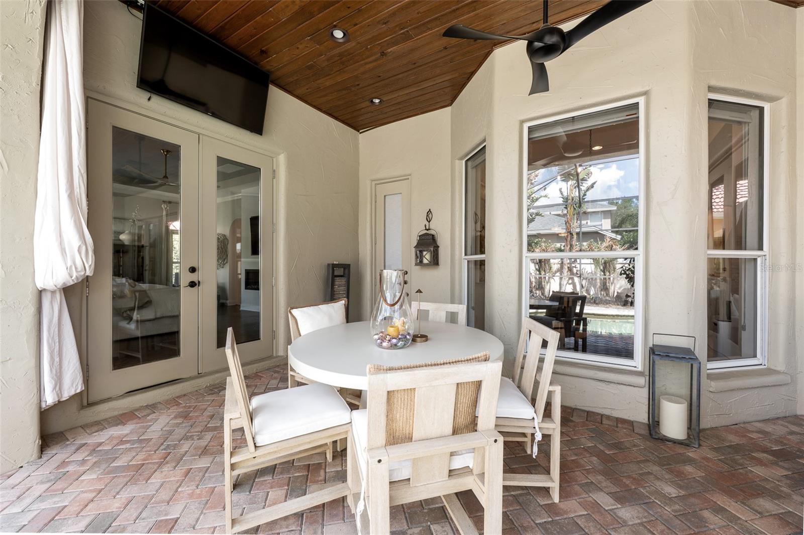 1921 FLORESTA VIEW DR