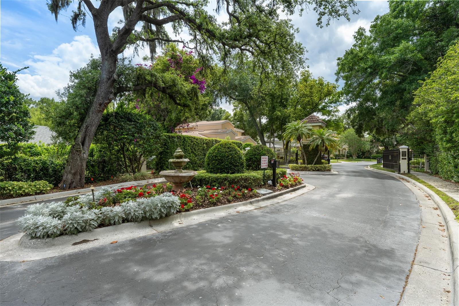 1921 FLORESTA VIEW DR