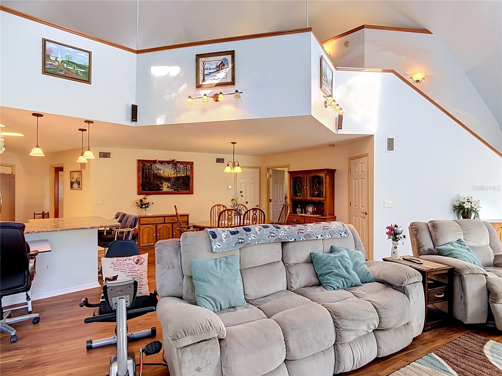 2320 BOGAERT RD