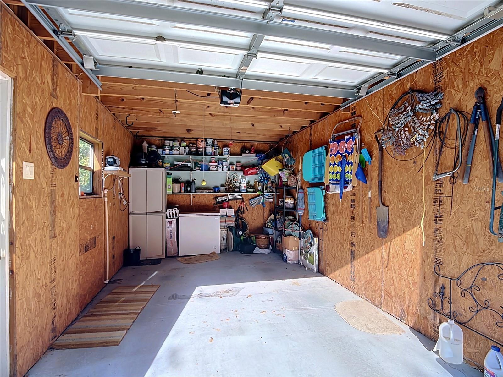 2320 BOGAERT RD