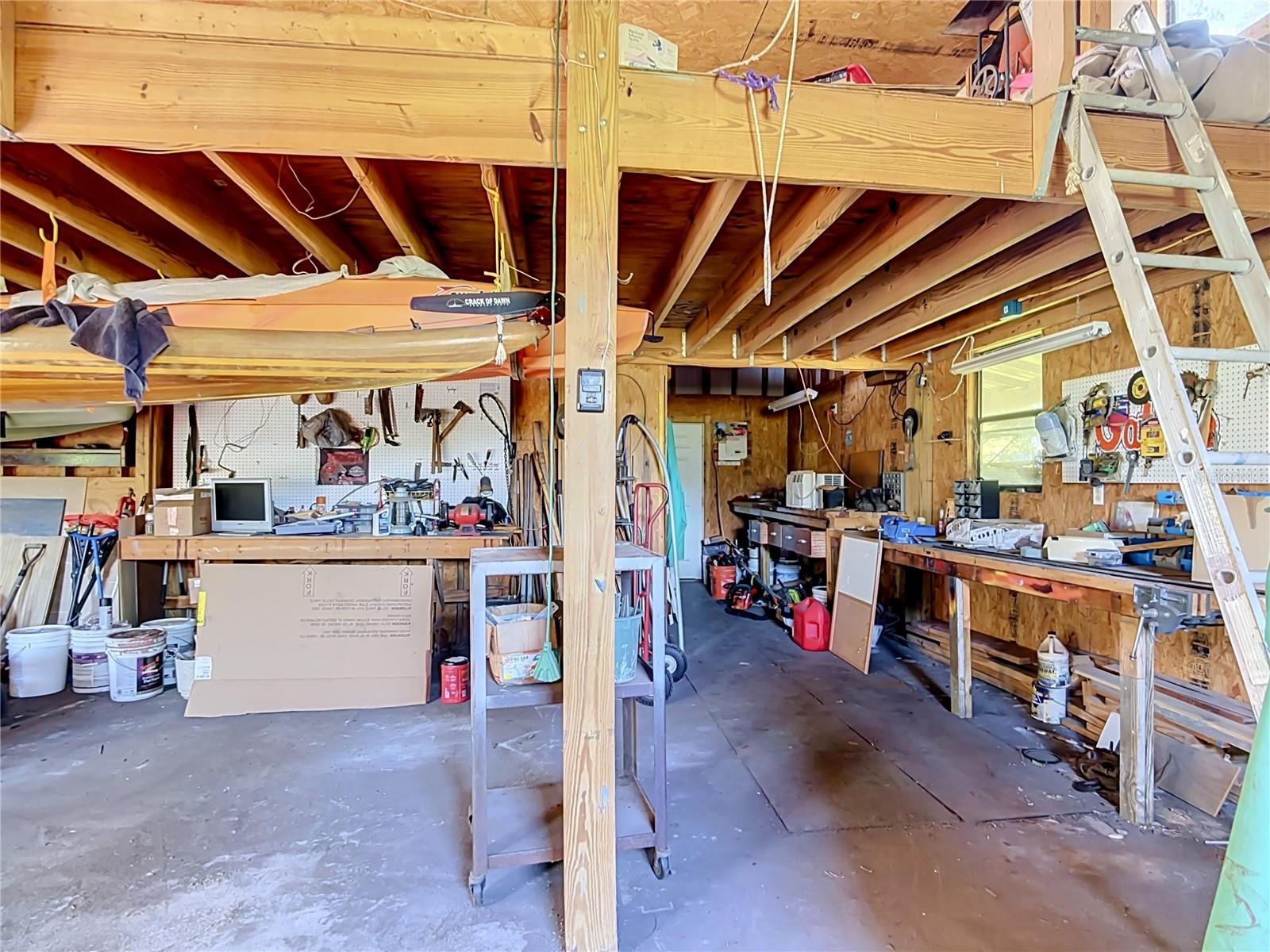 2320 BOGAERT RD