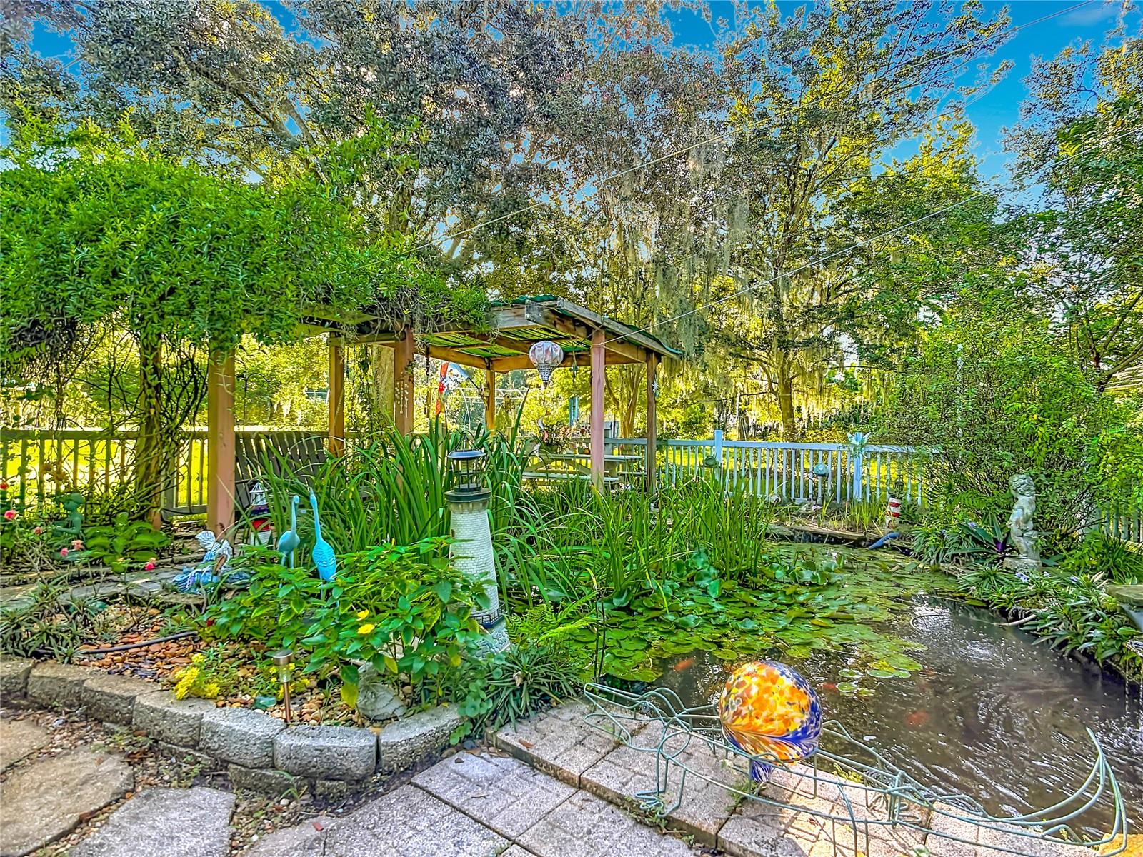2320 BOGAERT RD