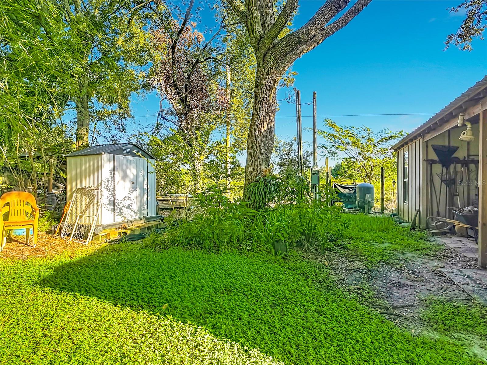 2320 BOGAERT RD