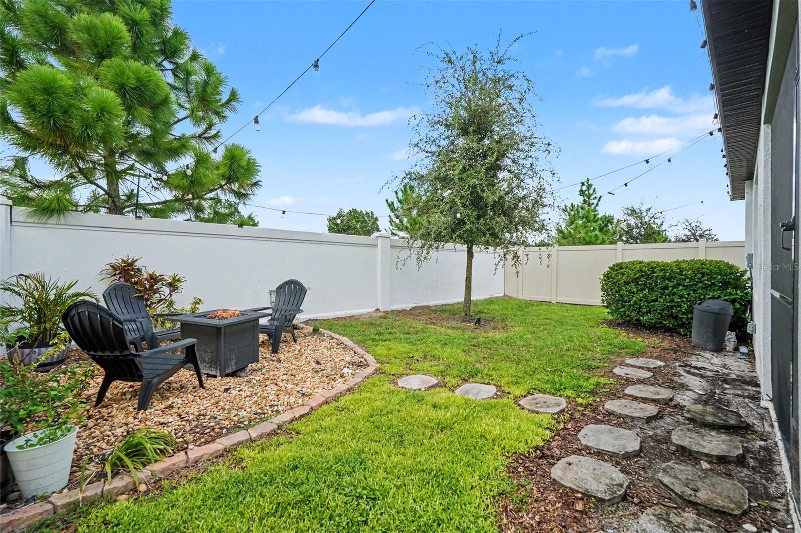 20873 DRAKE ELM DR