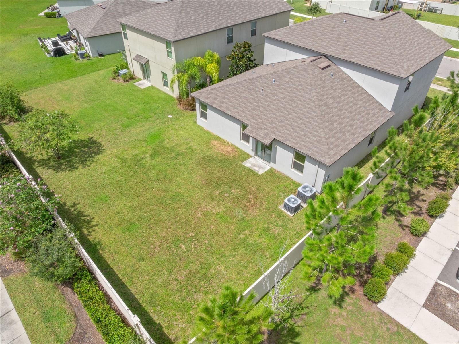 5061 WHITE CHICORY DR