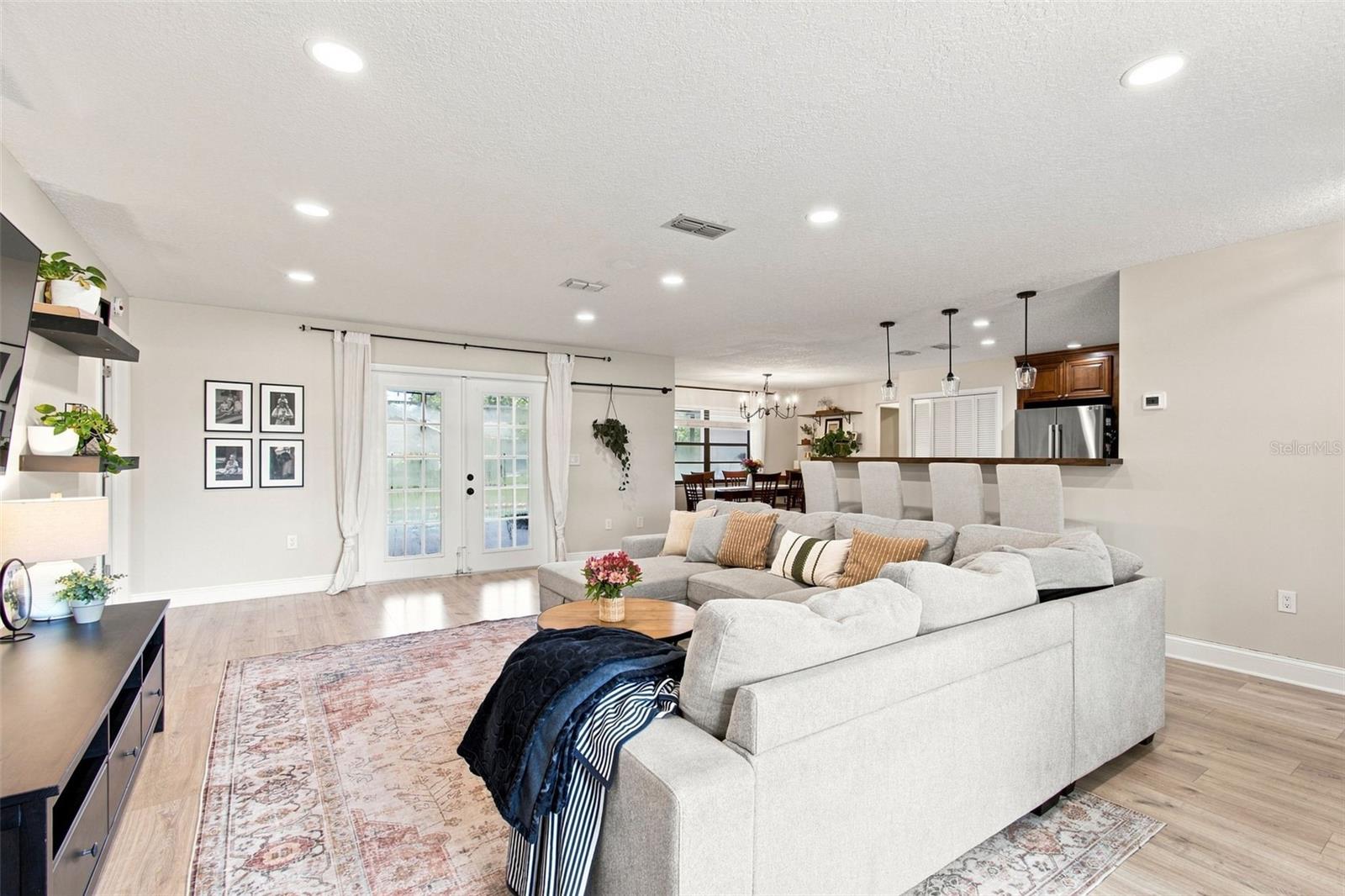 9639 ALVERNON DR