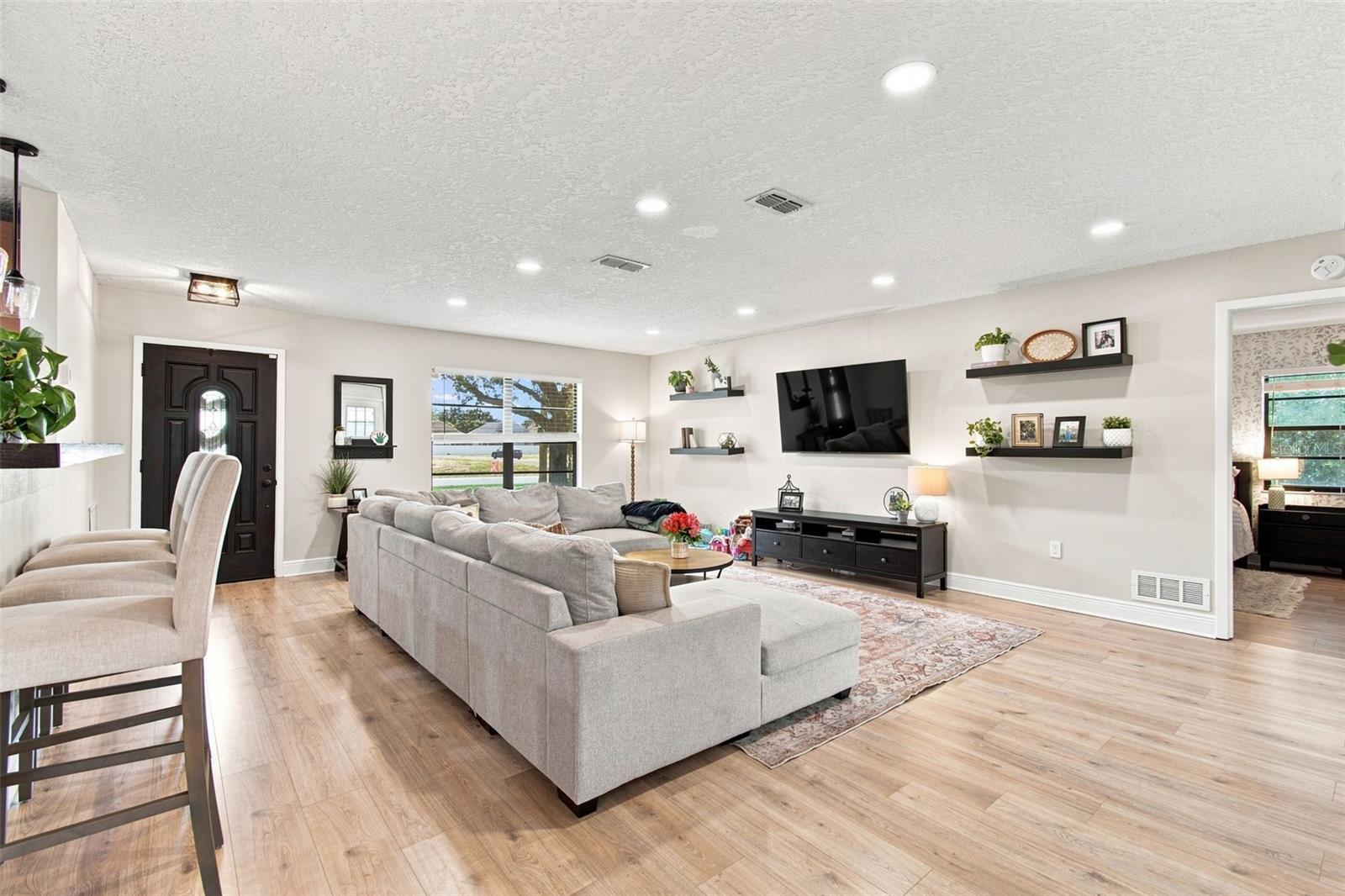 9639 ALVERNON DR