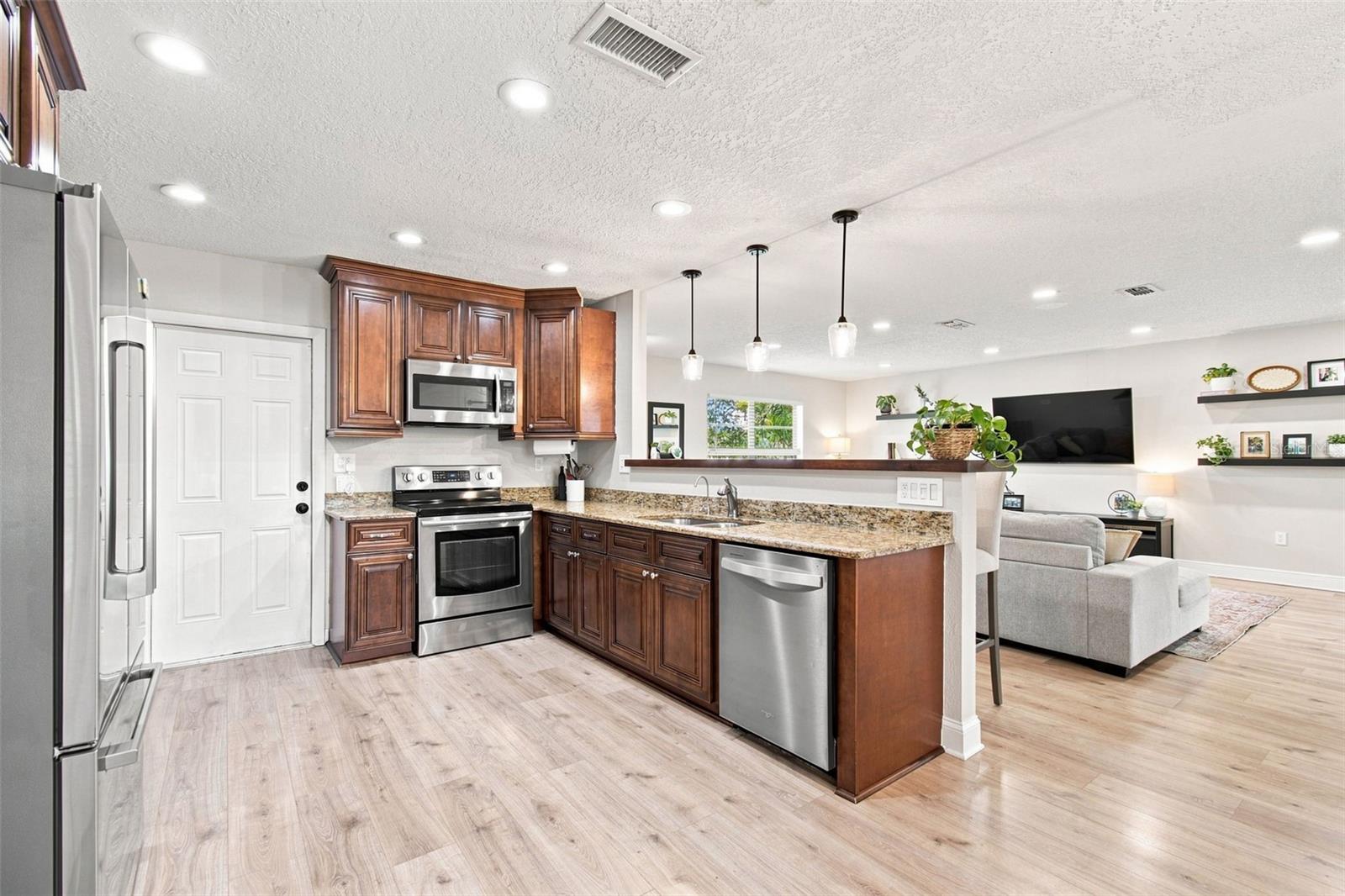 9639 ALVERNON DR