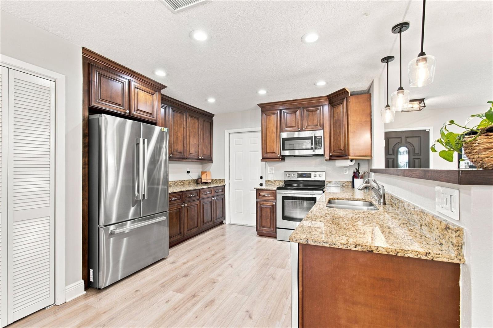 9639 ALVERNON DR