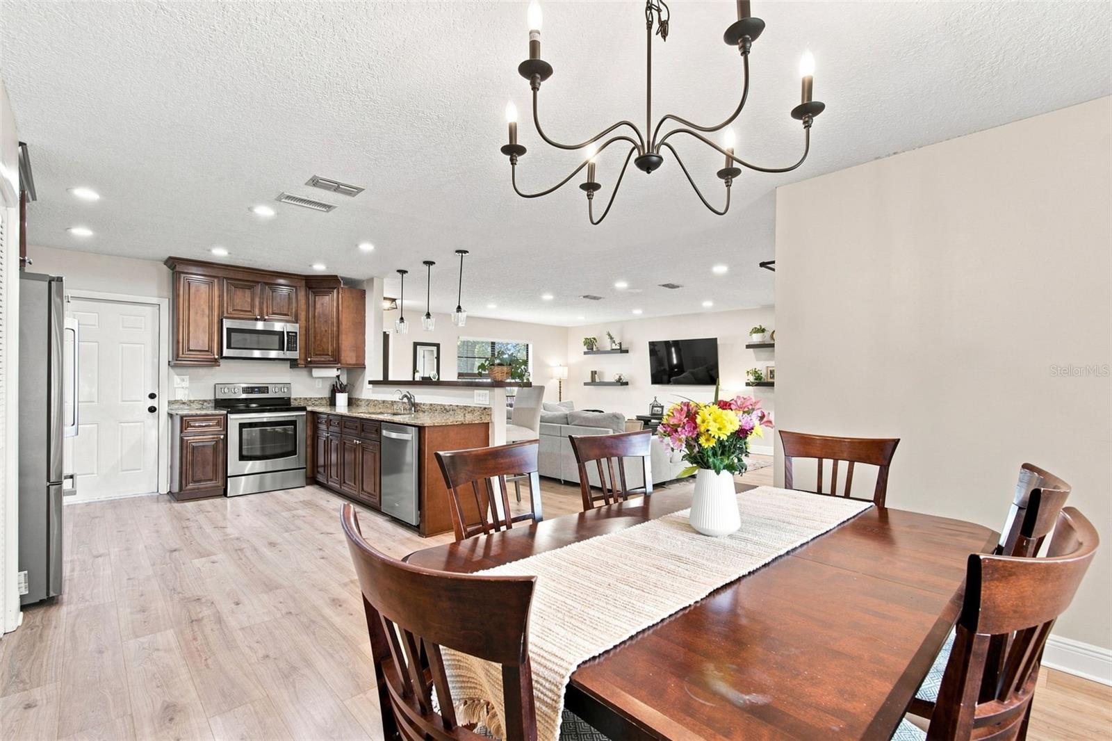 9639 ALVERNON DR