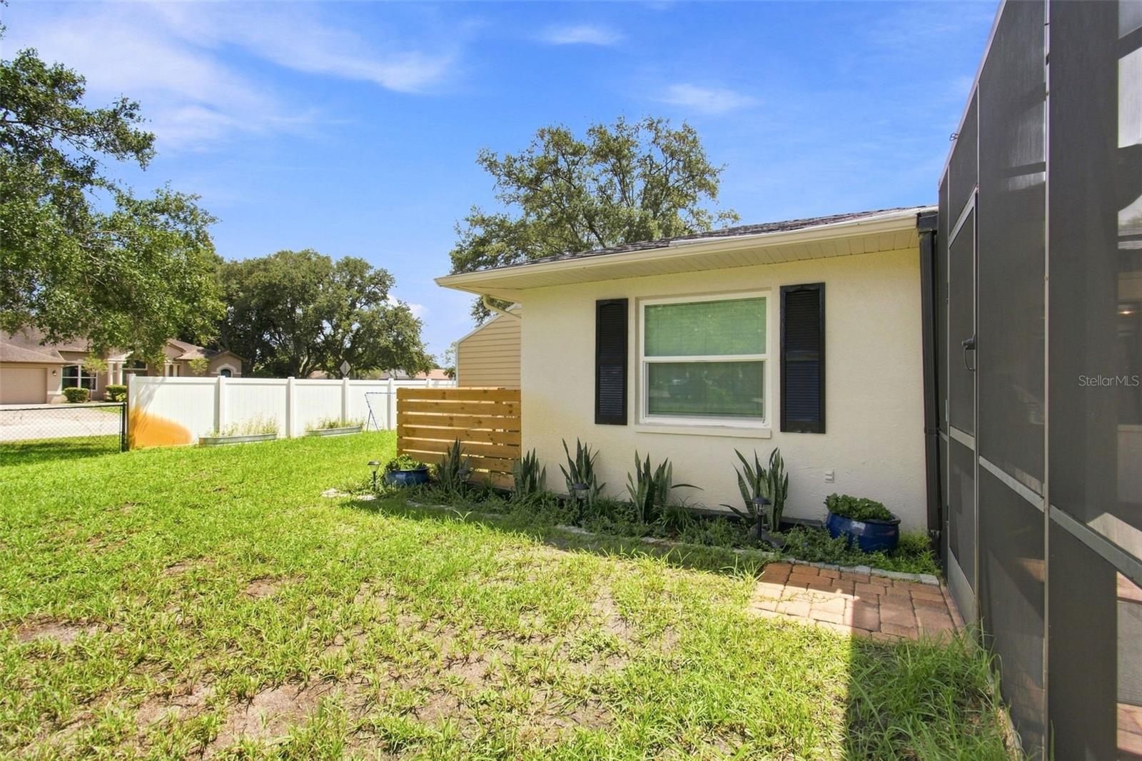 9639 ALVERNON DR