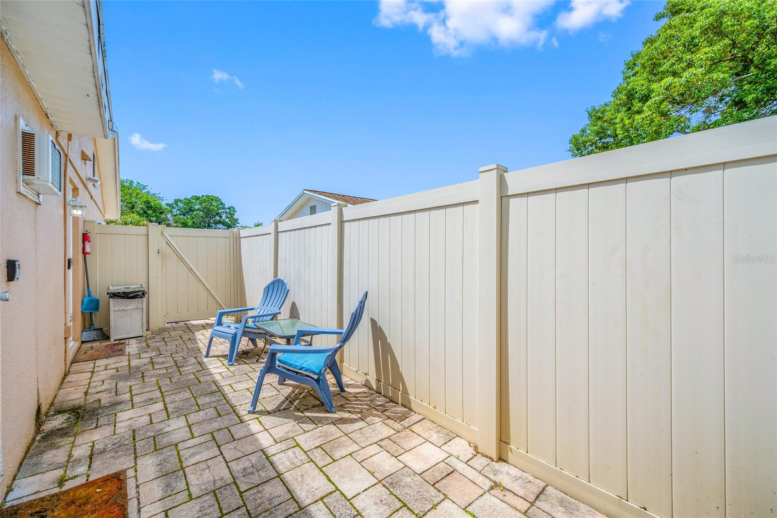 8339 DRYCREEK DR