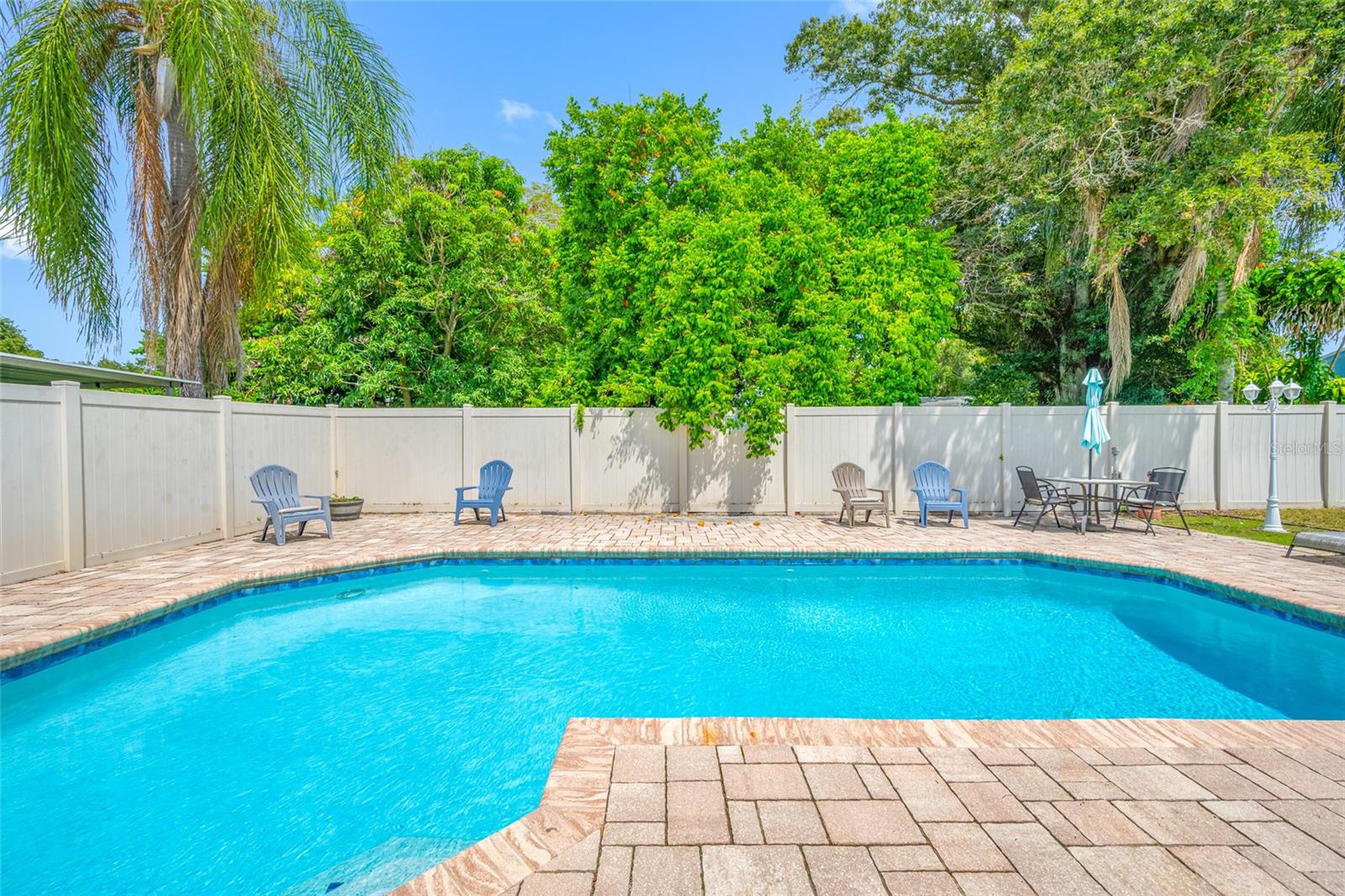 8339 DRYCREEK DR