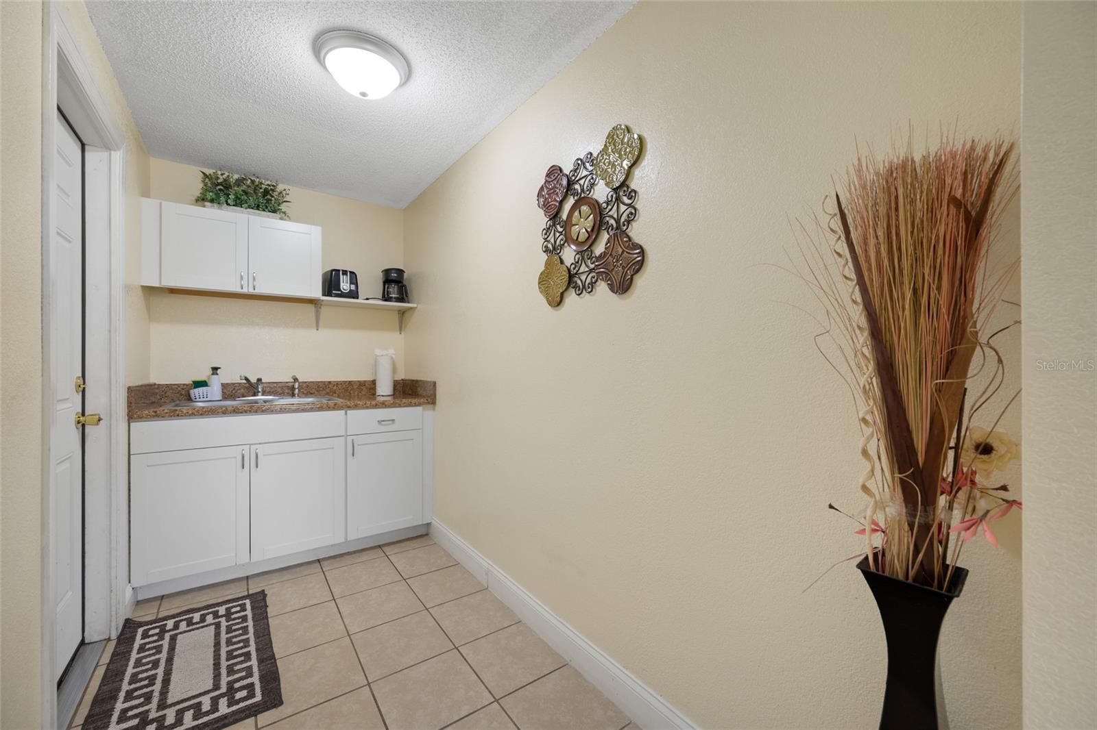 8339 DRYCREEK DR