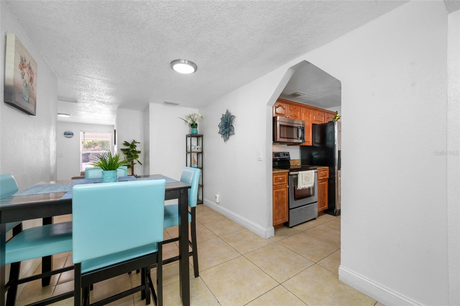 8339 DRYCREEK DR