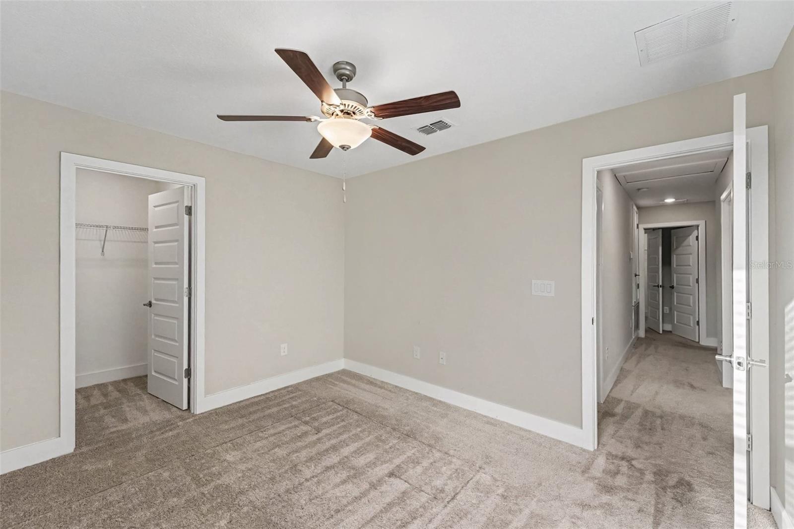 9604 LITTLE BLUESTEM DR
