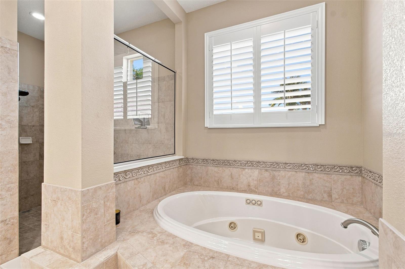 10801 BARBADOS ISLE DR