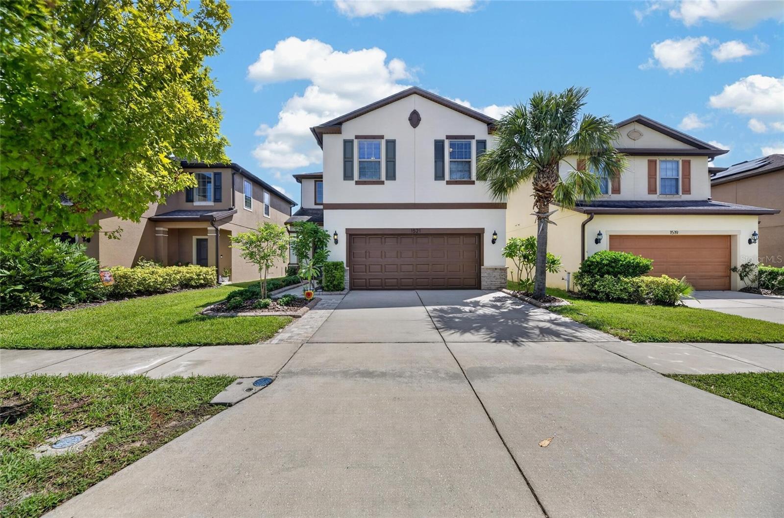 1521 CUSTER BAYOU ST