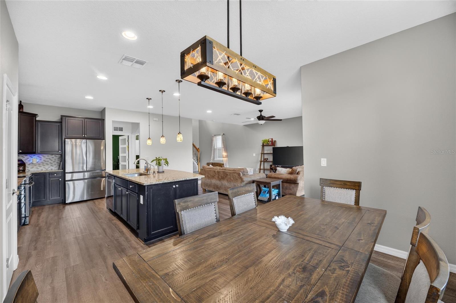 1521 CUSTER BAYOU ST