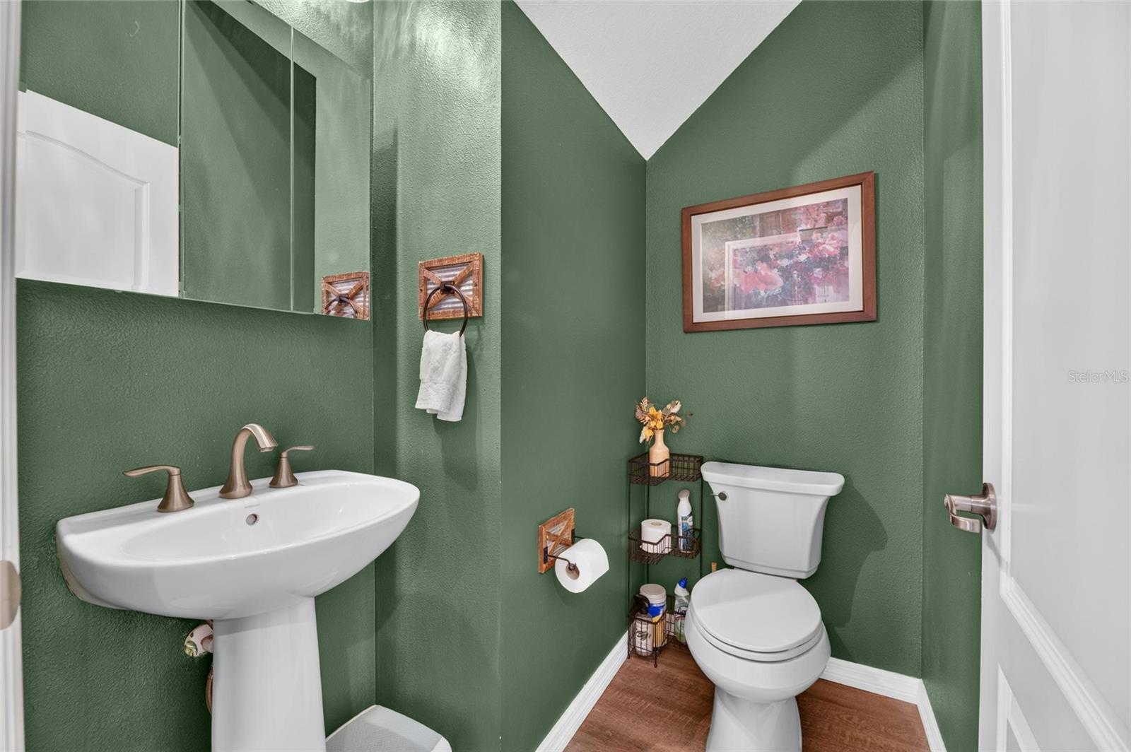 1521 CUSTER BAYOU ST
