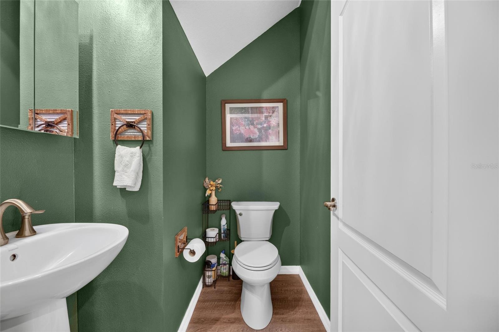 1521 CUSTER BAYOU ST
