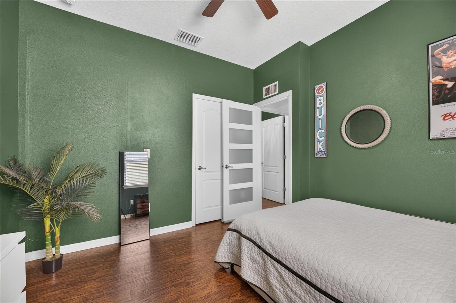 1521 CUSTER BAYOU ST