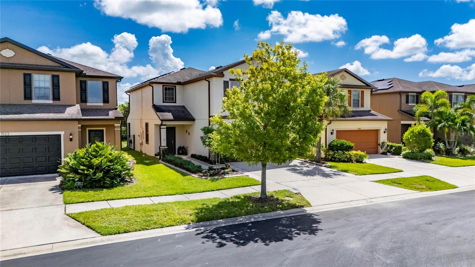1521 CUSTER BAYOU ST