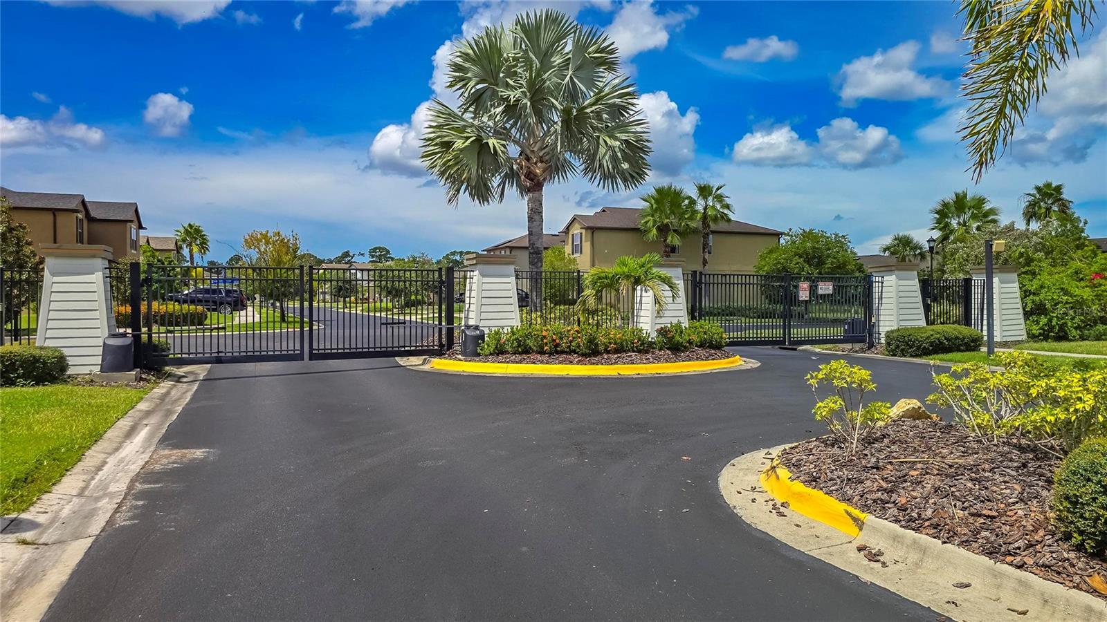 1521 CUSTER BAYOU ST