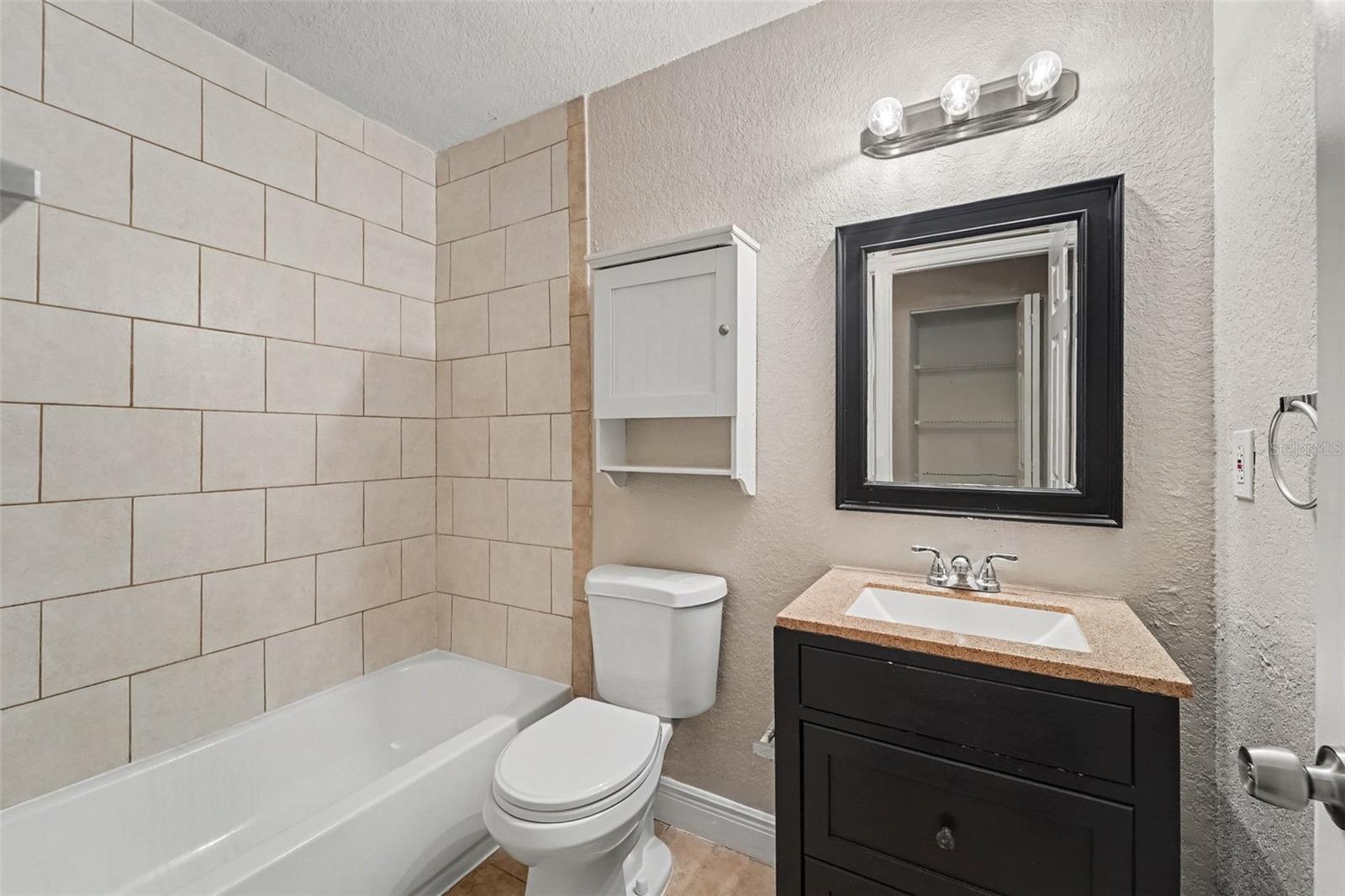 7971 ADELAIDE LOOP