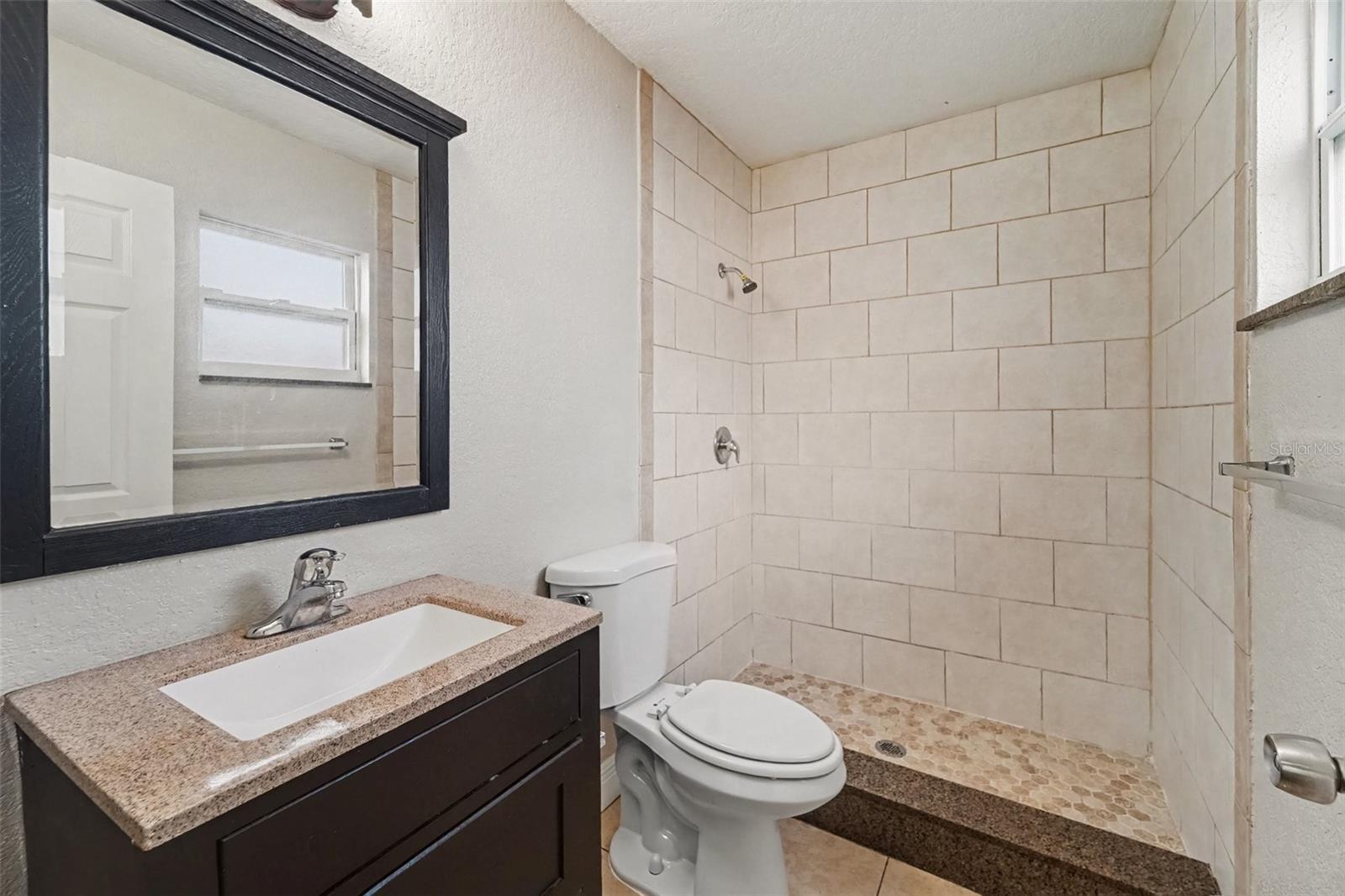 7971 ADELAIDE LOOP