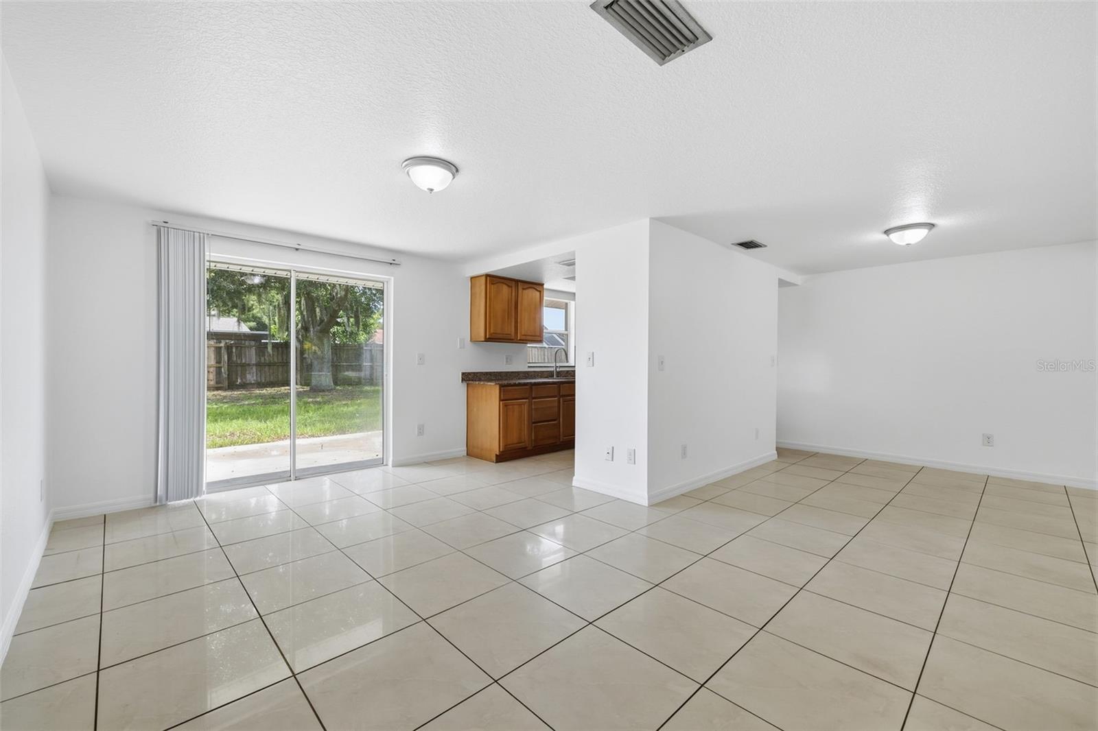 16506 FORESTLAKE DR