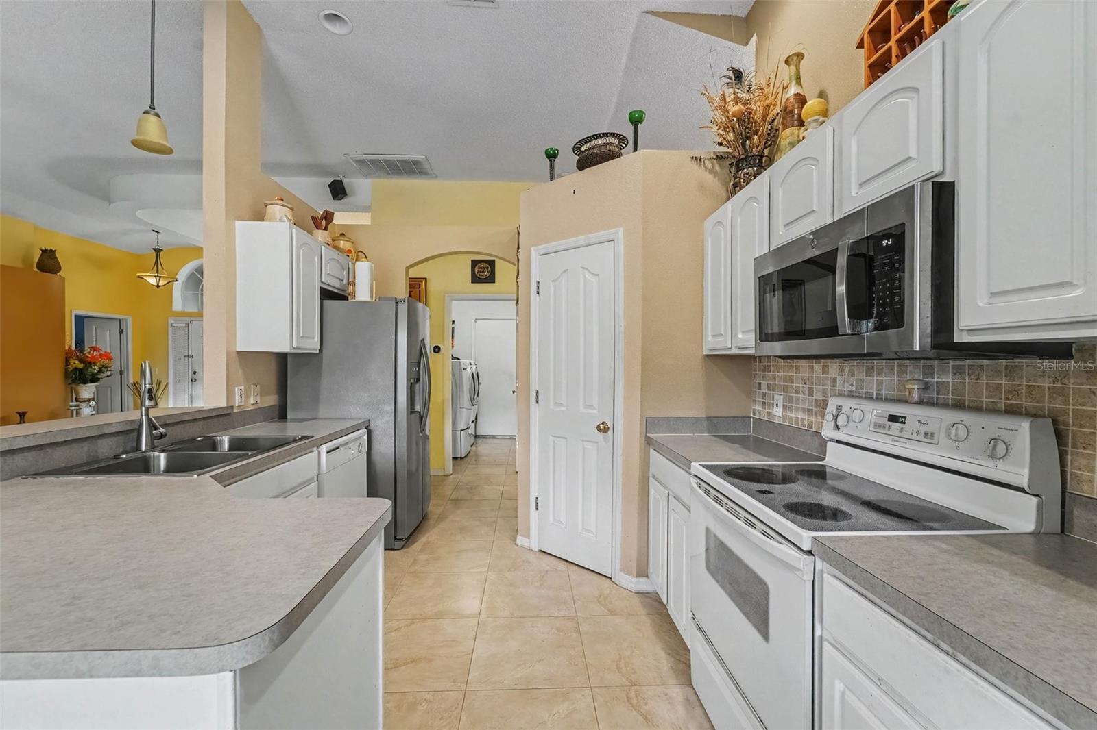 13522 WHITE ELK LOOP