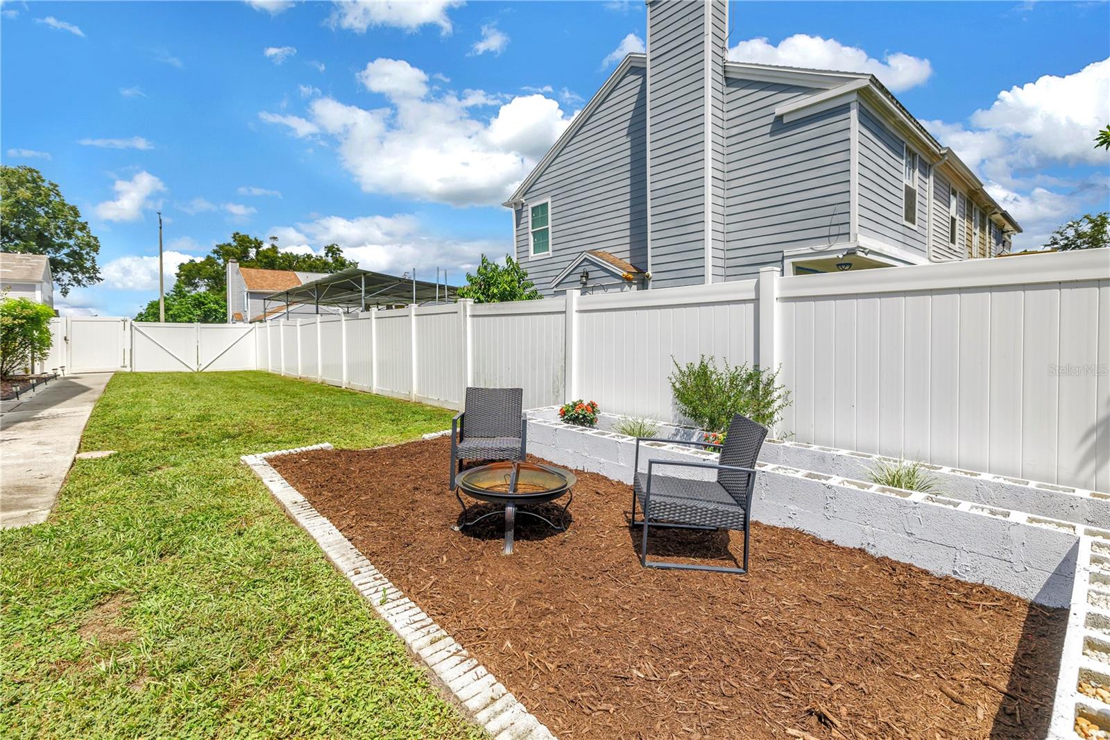 6240 OAK CLUSTER CIR