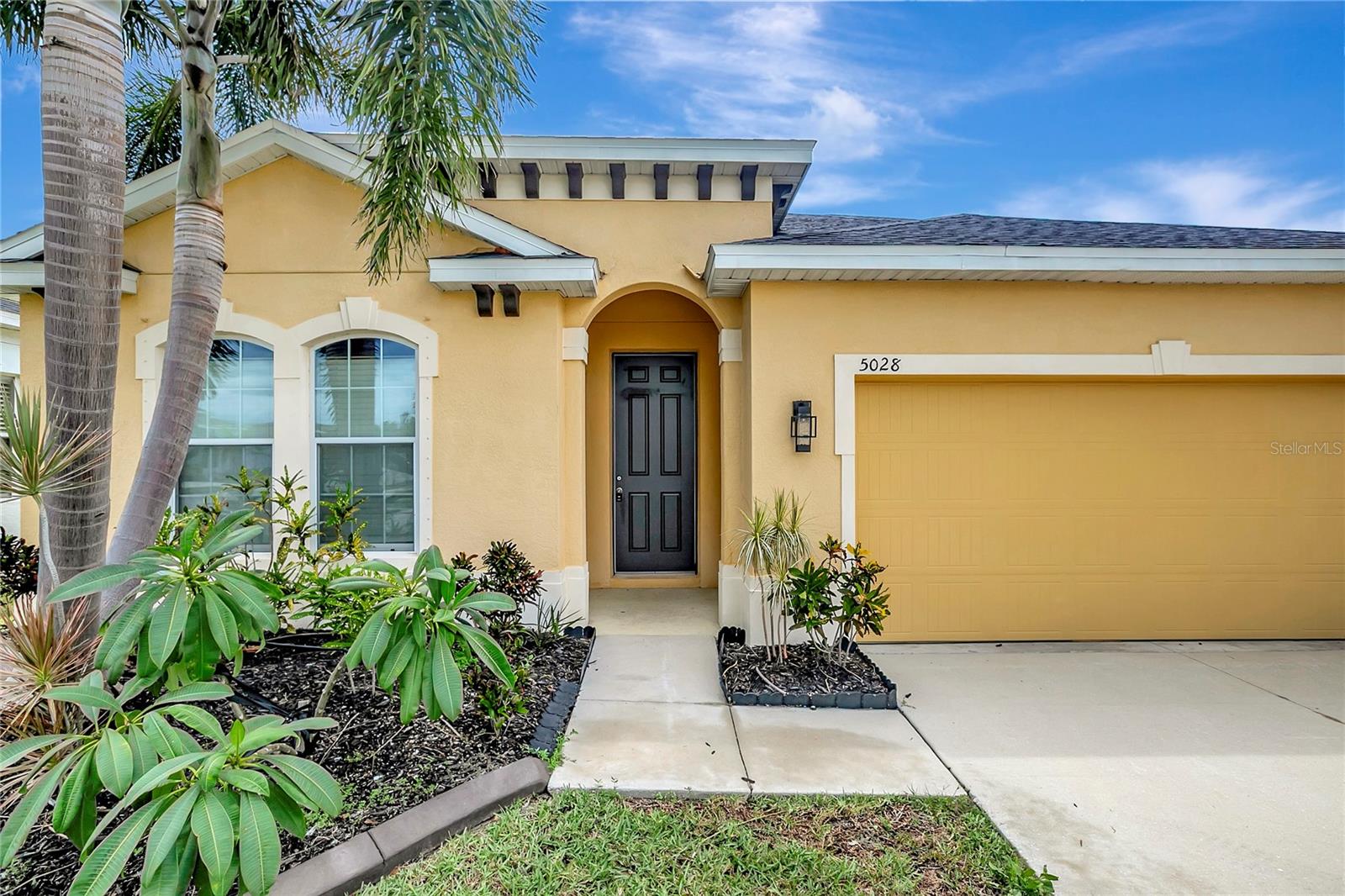 5028 INSHORE LANDING DR