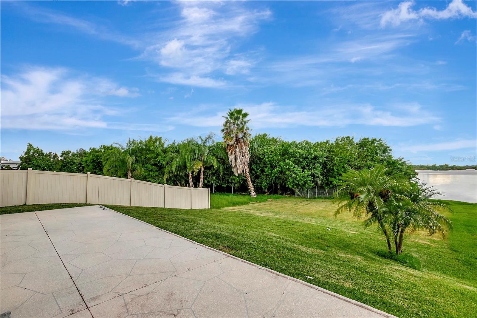 5028 INSHORE LANDING DR