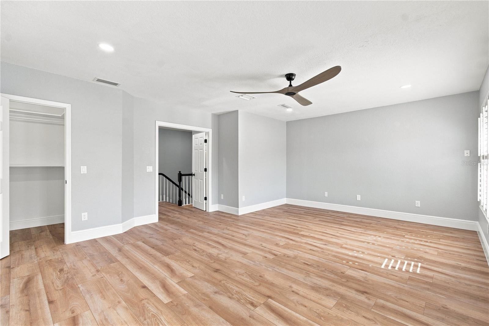 113 BOSPHOROUS AVE #1