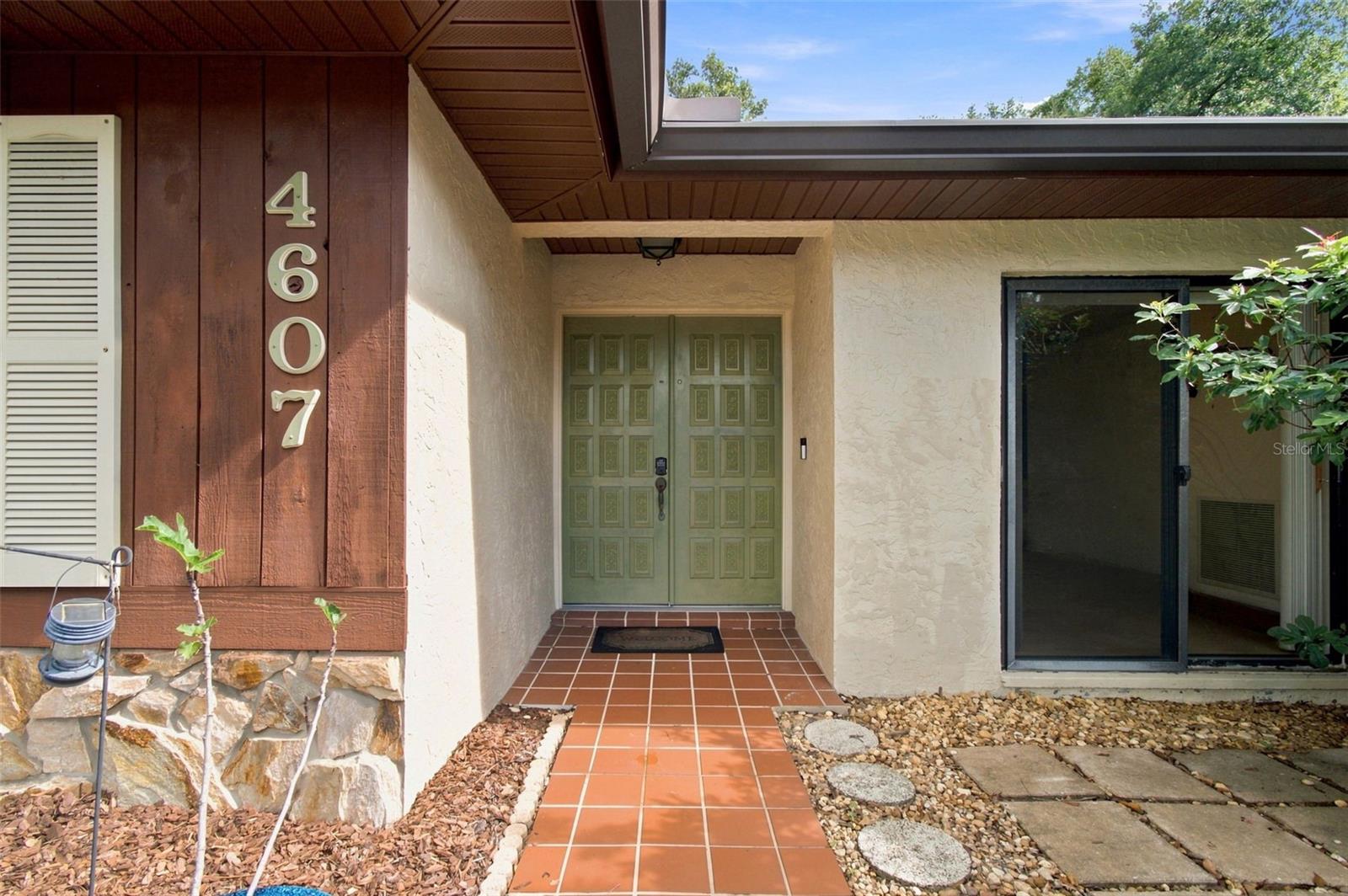 4607 CLOVERLAWN DR