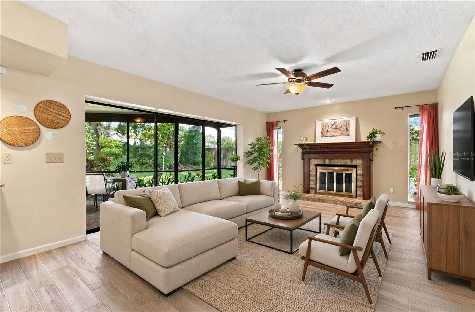 4607 CLOVERLAWN DR