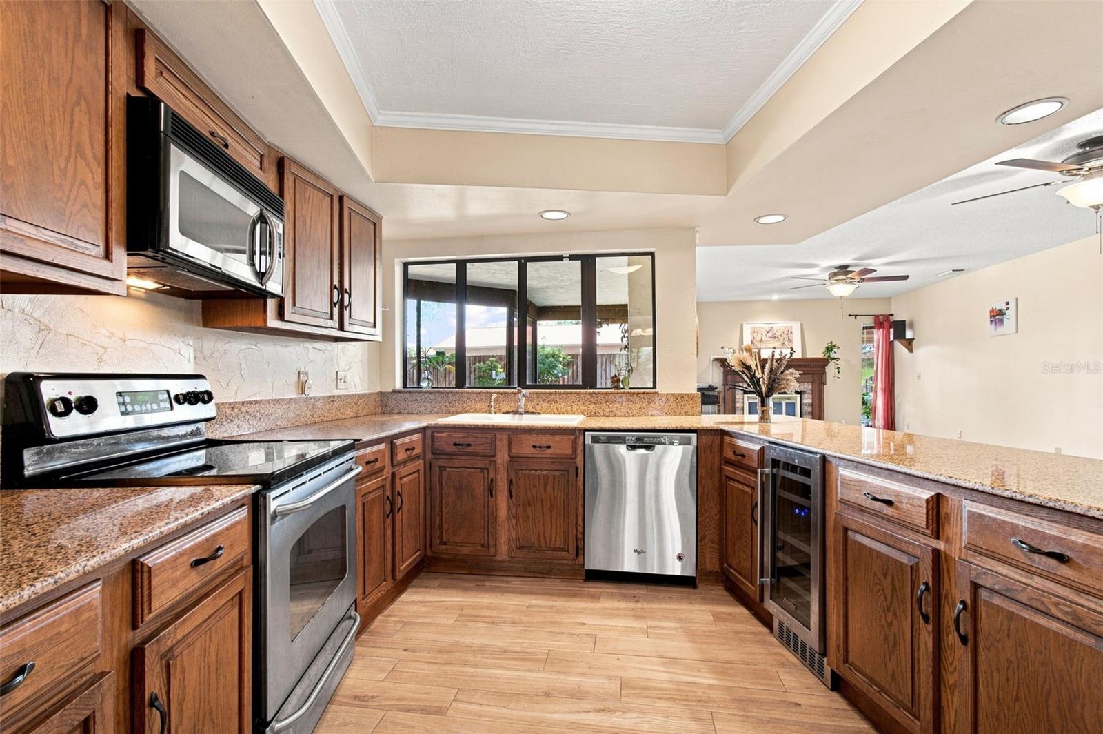 4607 CLOVERLAWN DR