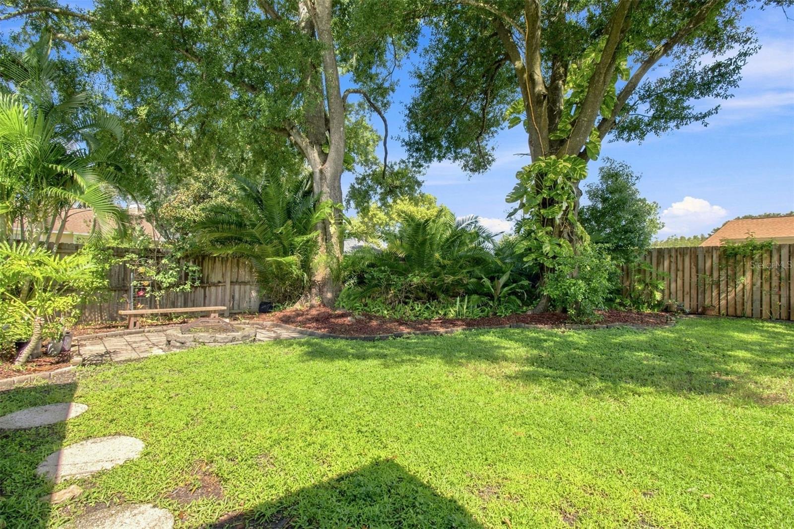 4607 CLOVERLAWN DR