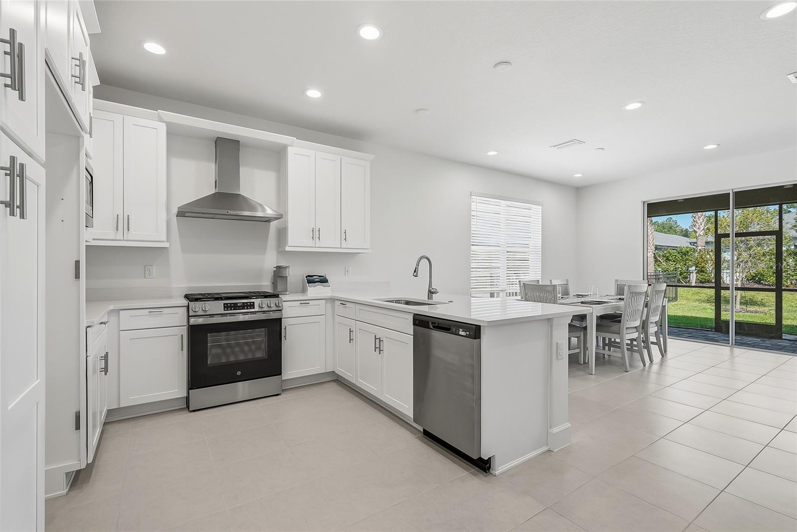 32565 VENETO PL