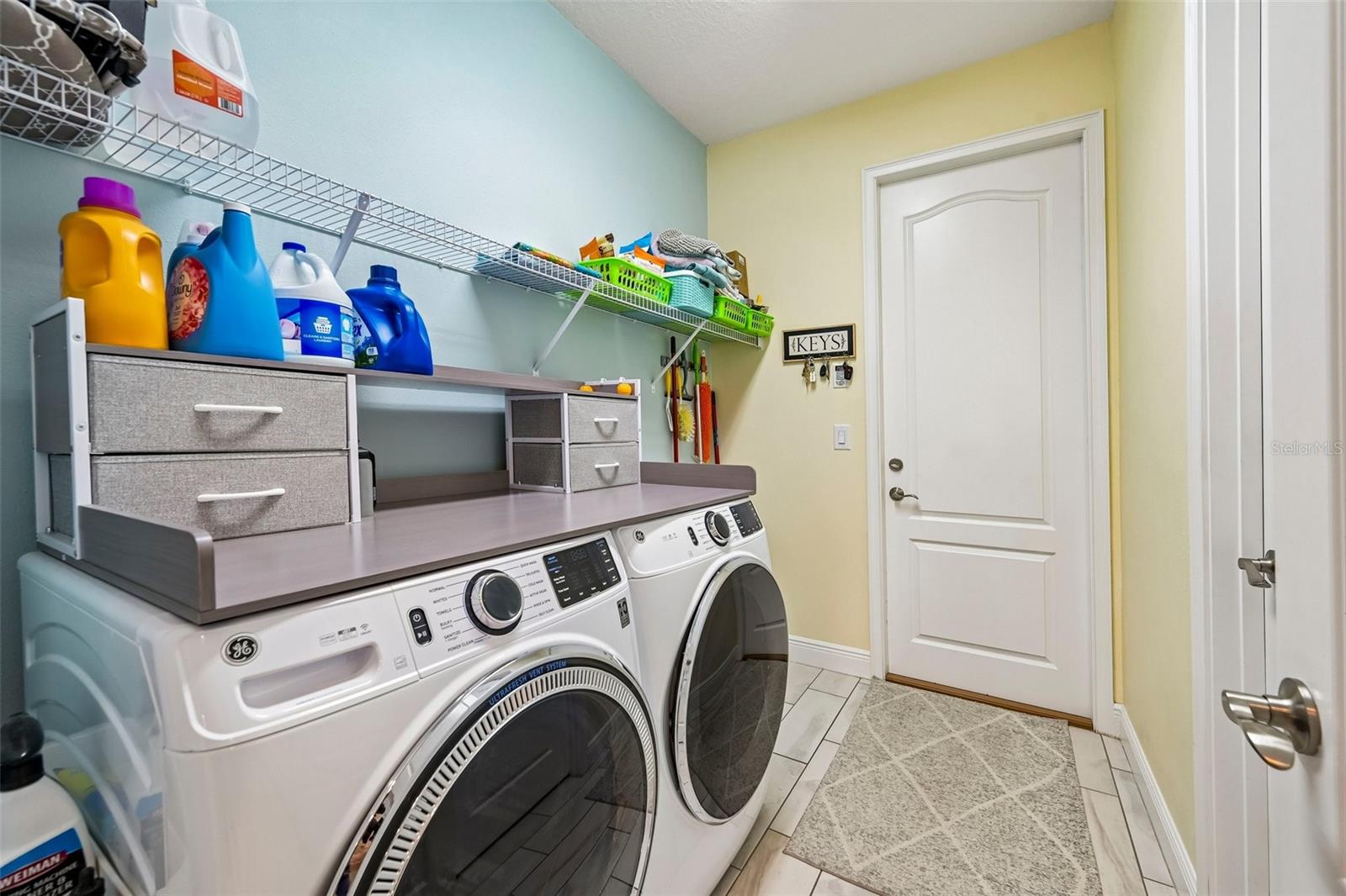 4024 SALIDA DELSOL DR